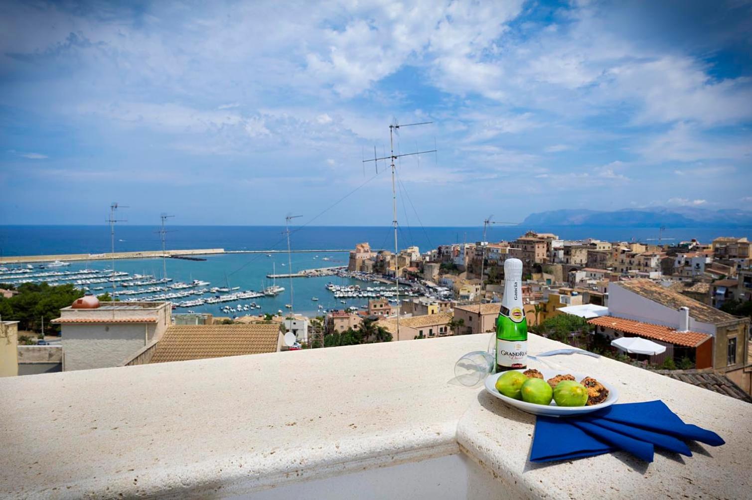 Tannur B&B Castellammare del Golfo Room photo